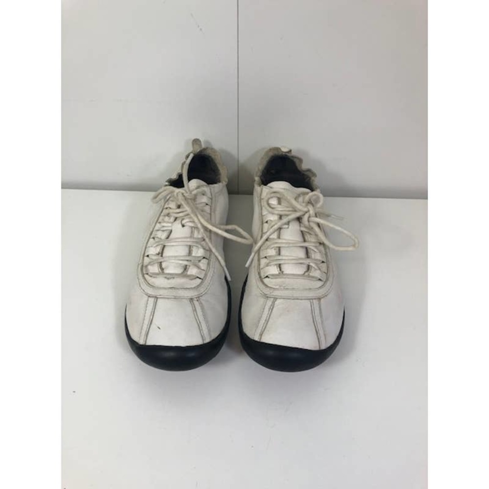 Tsubo White Women’s Leather Lace-Up Sneakers , Size 6